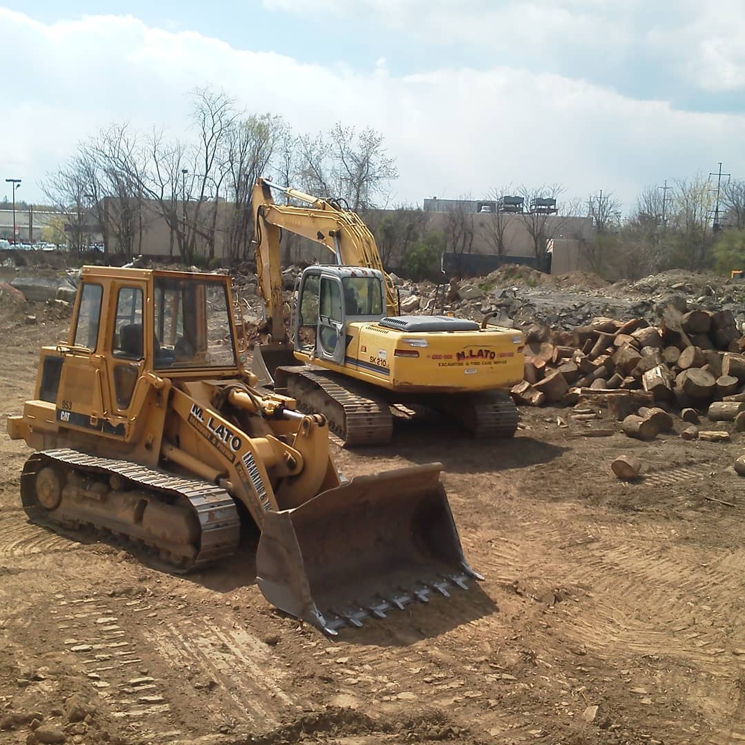 51353074_2042929879148089_2945471306056349478_n S&S Paving LLC